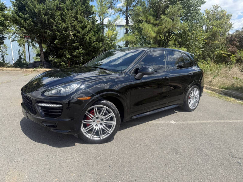 2013 Porsche Cayenne GTS