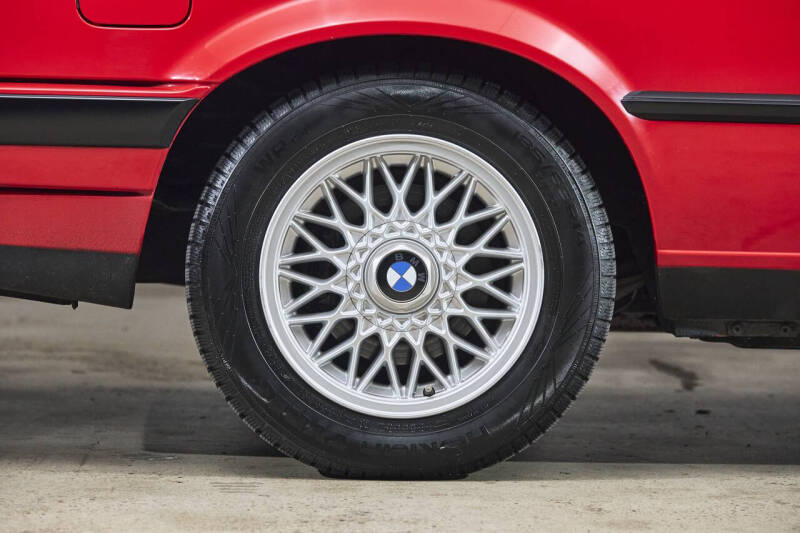 1991 BMW 3 Series 318is