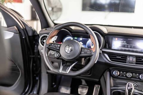 2025 Alfa Romeo Stelvio