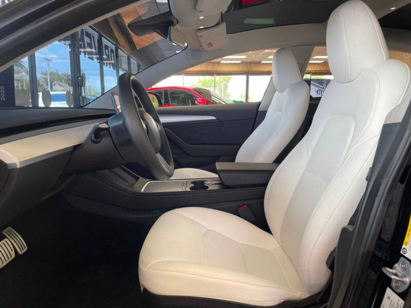 2023 Tesla Model 3 Performance