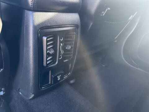 2018 Jeep Grand Cherokee Laredo E