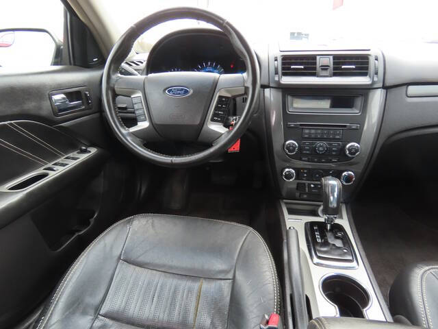 2011 Ford Fusion for sale at Modern Automotive Group LLC in Lafayette, TN