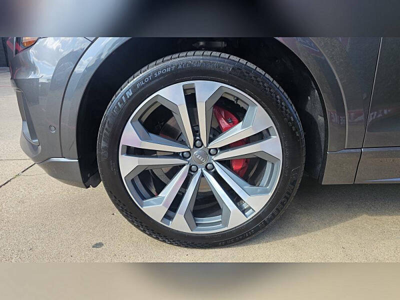 2019 Audi Q8 quattro Premium Plus 55 TFSI