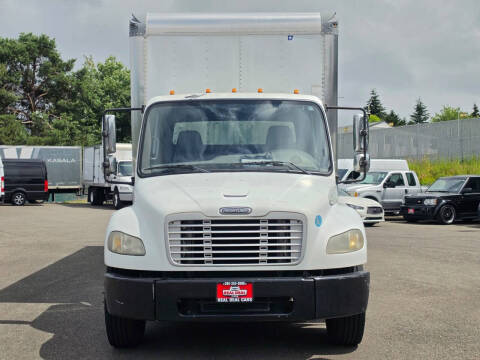 2009 Freightliner M2 106