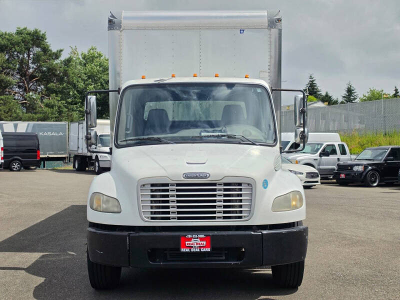 2009 Freightliner M2 106