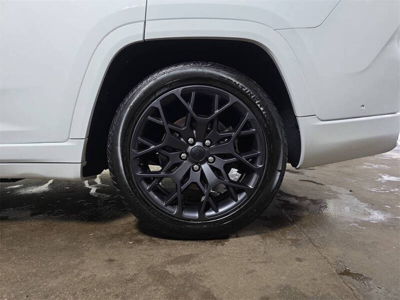 2024 Jeep Grand Cherokee L Summit