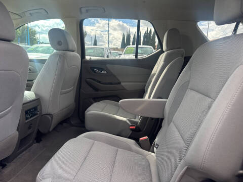 2020 Chevrolet Traverse LT Cloth