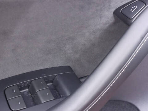 2024 Tesla Model Y Performance