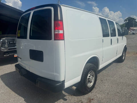 2022 Chevrolet Express 2500