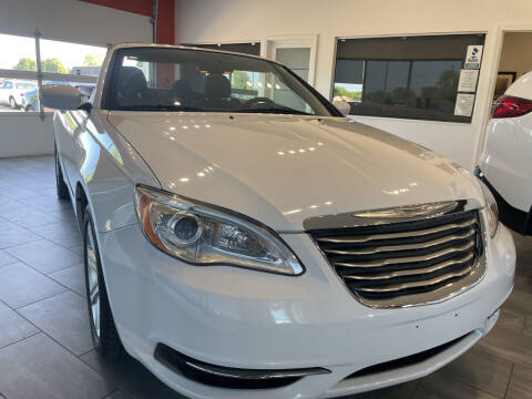 2013 Chrysler 200 for sale at Evolution Autos in Whiteland IN