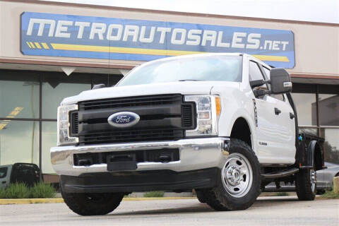 2017 Ford F-350 Super Duty for sale at METRO AUTO SALES in Arlington TX