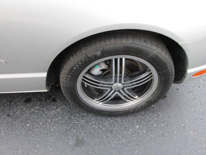 2004 Ford Thunderbird Deluxe