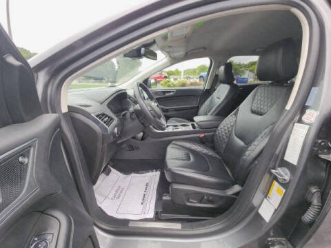 2023 Ford Edge Titanium