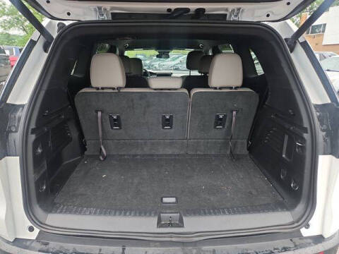 2024 GMC Acadia Elevation
