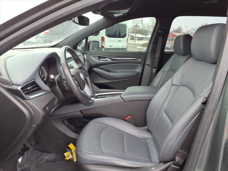 2022 Buick Enclave Essence