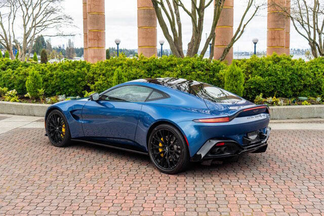 2022 Aston Martin Vantage 5