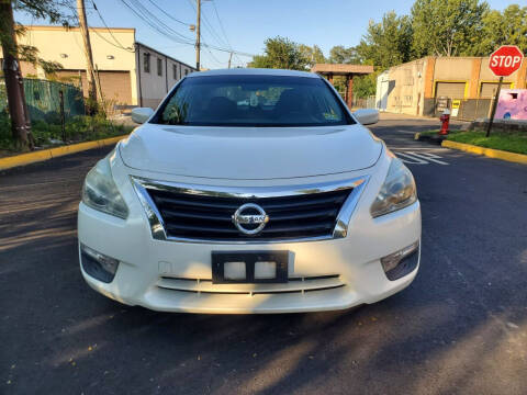 2013 Nissan Altima for sale at Advantage Auto Brokerage and Sales in Hasbrouck Heights NJ