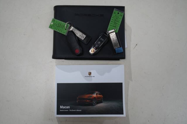 2023 Porsche Macan