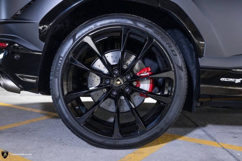 2024 Lamborghini Urus S