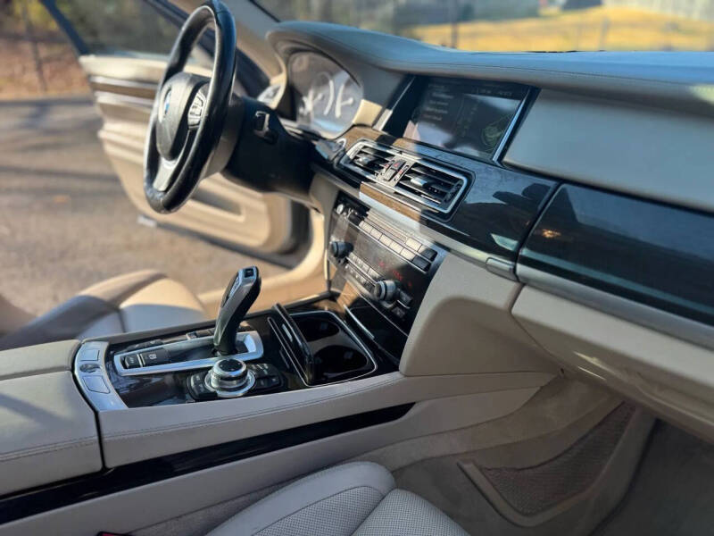 2013 BMW 7 Series 740Li xDrive