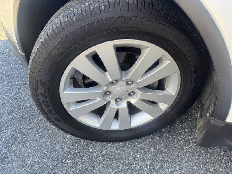 2008 Subaru Tribeca Ltd. 7-Pass.