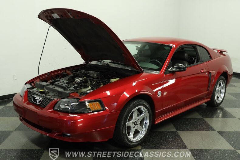 2004 Ford Mustang GT Deluxe