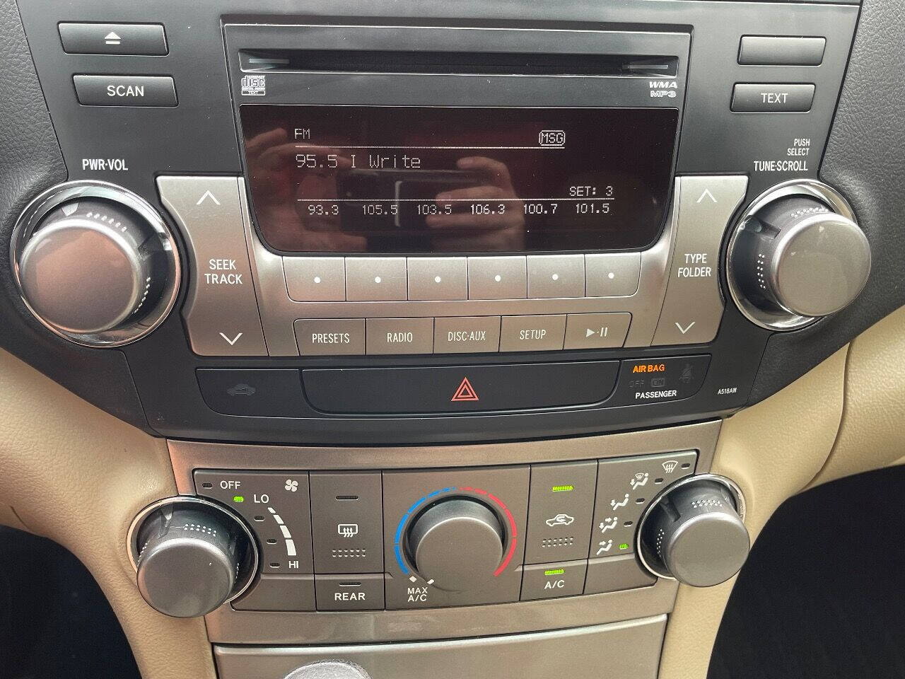 2011 Toyota Highlander  - $13,900