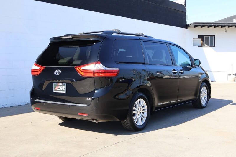 2015 Toyota Sienna