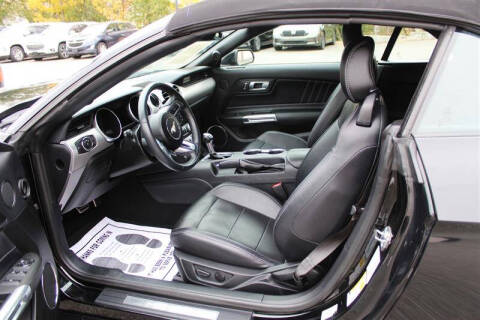 2021 Ford Mustang EcoBoost