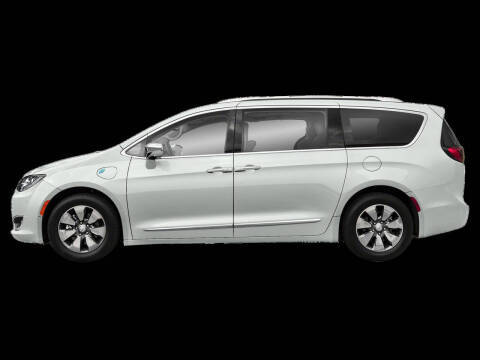 2017 Chrysler Pacifica Hybrid Platinum