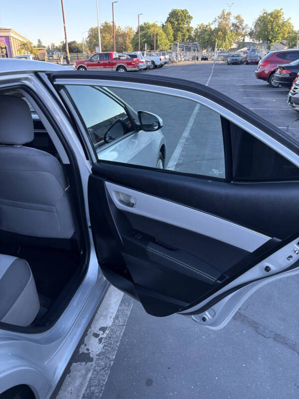 2017 Toyota Corolla LE