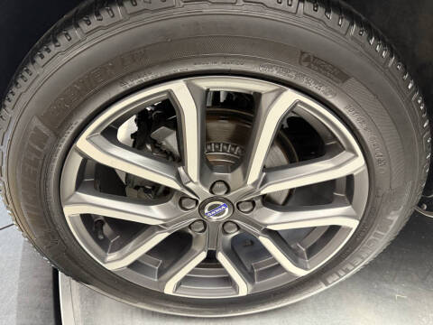 2017 Volvo XC60 T6 Dynamic