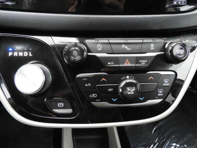 2018 Chrysler Pacifica Touring