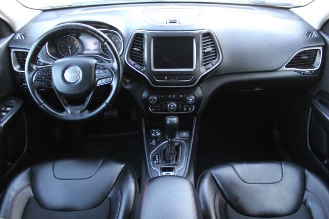 2019 Jeep Cherokee Trailhawk