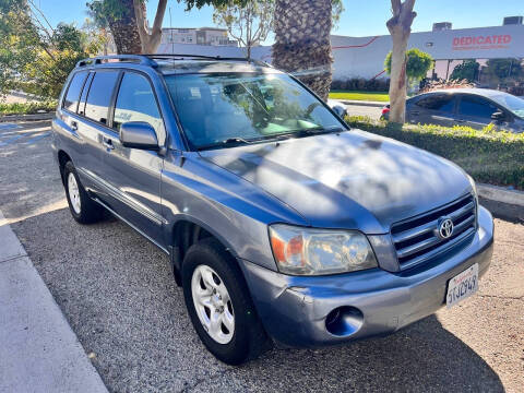 2006 Toyota Highlander for sale at Lucky Motors OC in Santa Ana CA