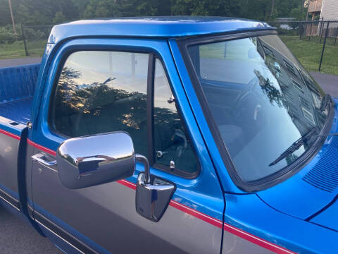 1992 Dodge RAM 150 LE
