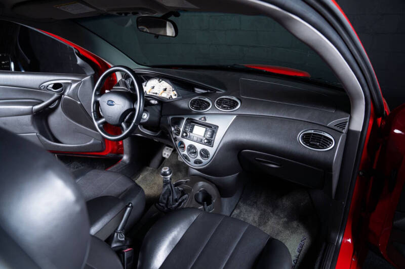 2004 Ford Focus ZX3