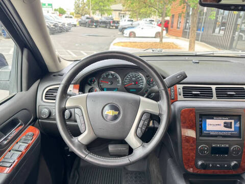 2011 Chevrolet Avalanche LT