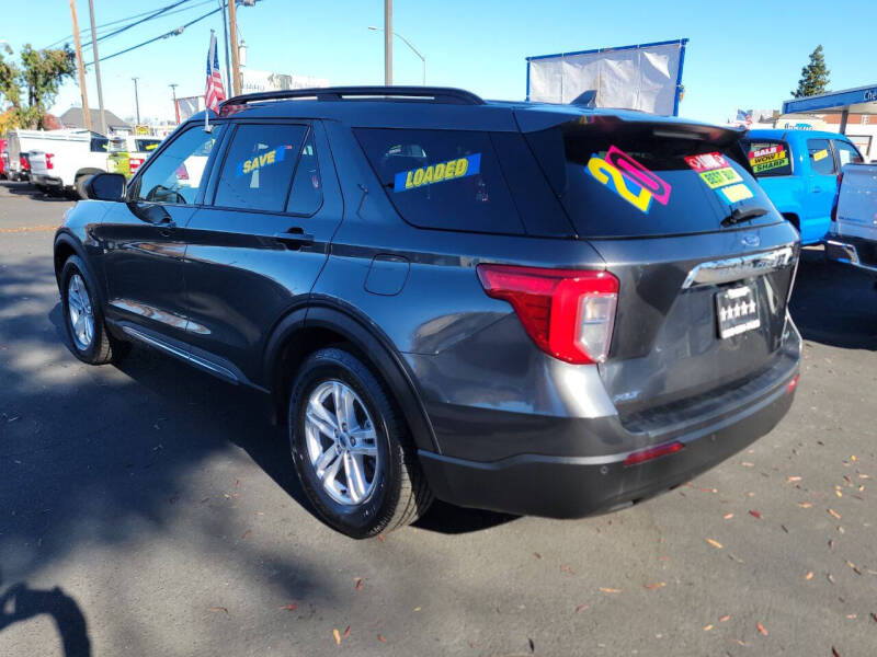 2020 Ford Explorer XLT photo 4