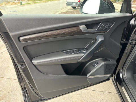 2020 Audi Q5 quattro Prestige 45 TFSI