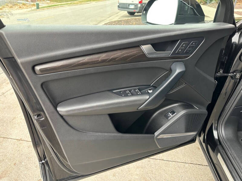 2020 Audi Q5 quattro Prestige 45 TFSI