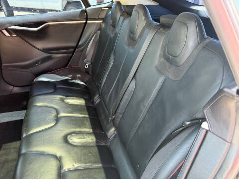 2013 Tesla Model S Performance