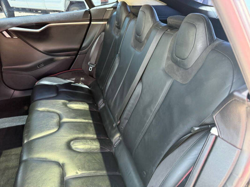 2013 Tesla Model S Performance