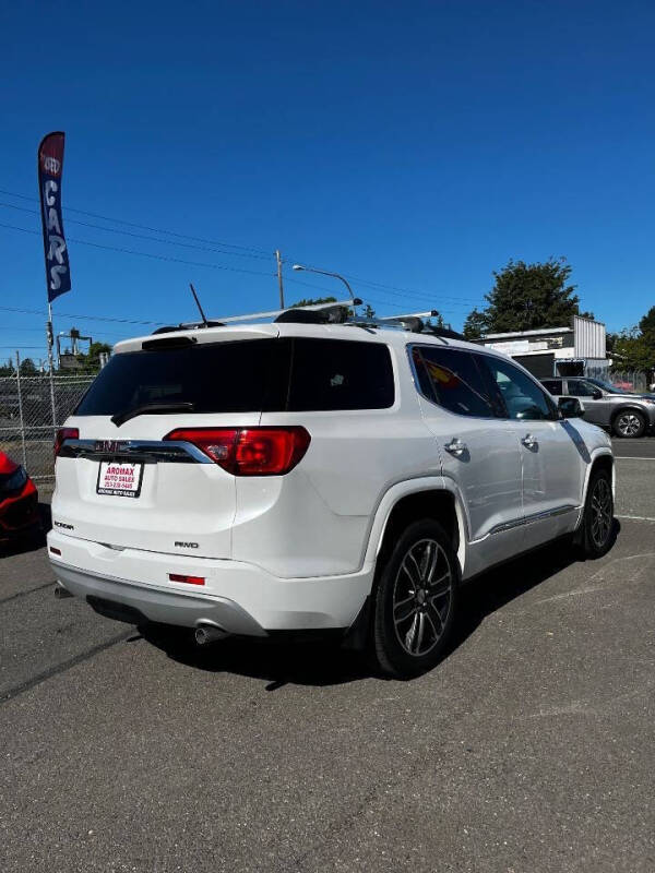 2018 GMC Acadia Denali
