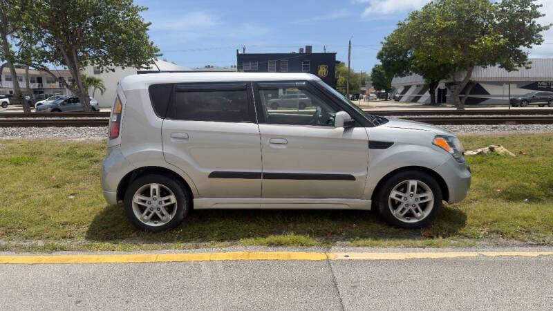 2010 Kia Soul +