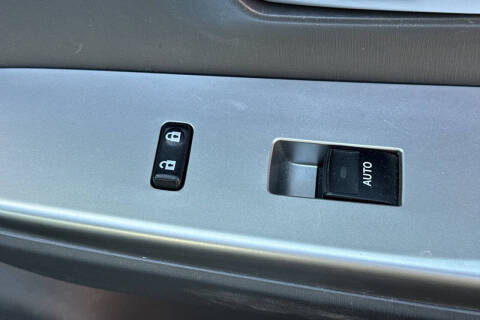 2014 Toyota Prius v