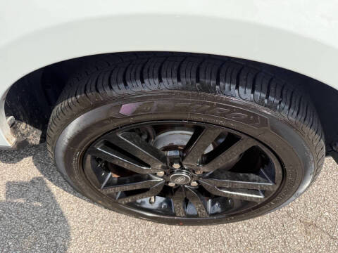 2016 Land Rover LR4 HSE LUX