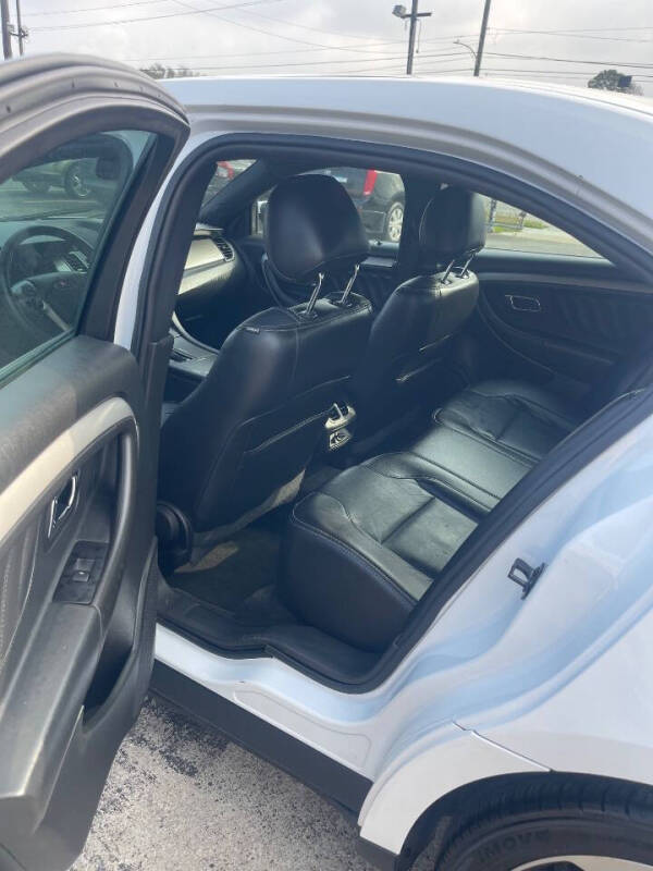 2016 Ford Taurus SEL