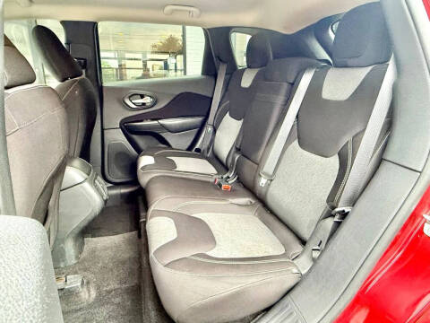 2014 Jeep Cherokee Sport