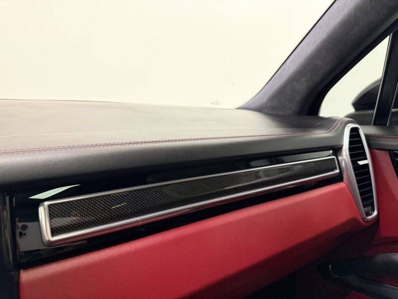 2022 Porsche Cayenne